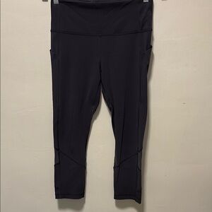 Black Cropped Leggings